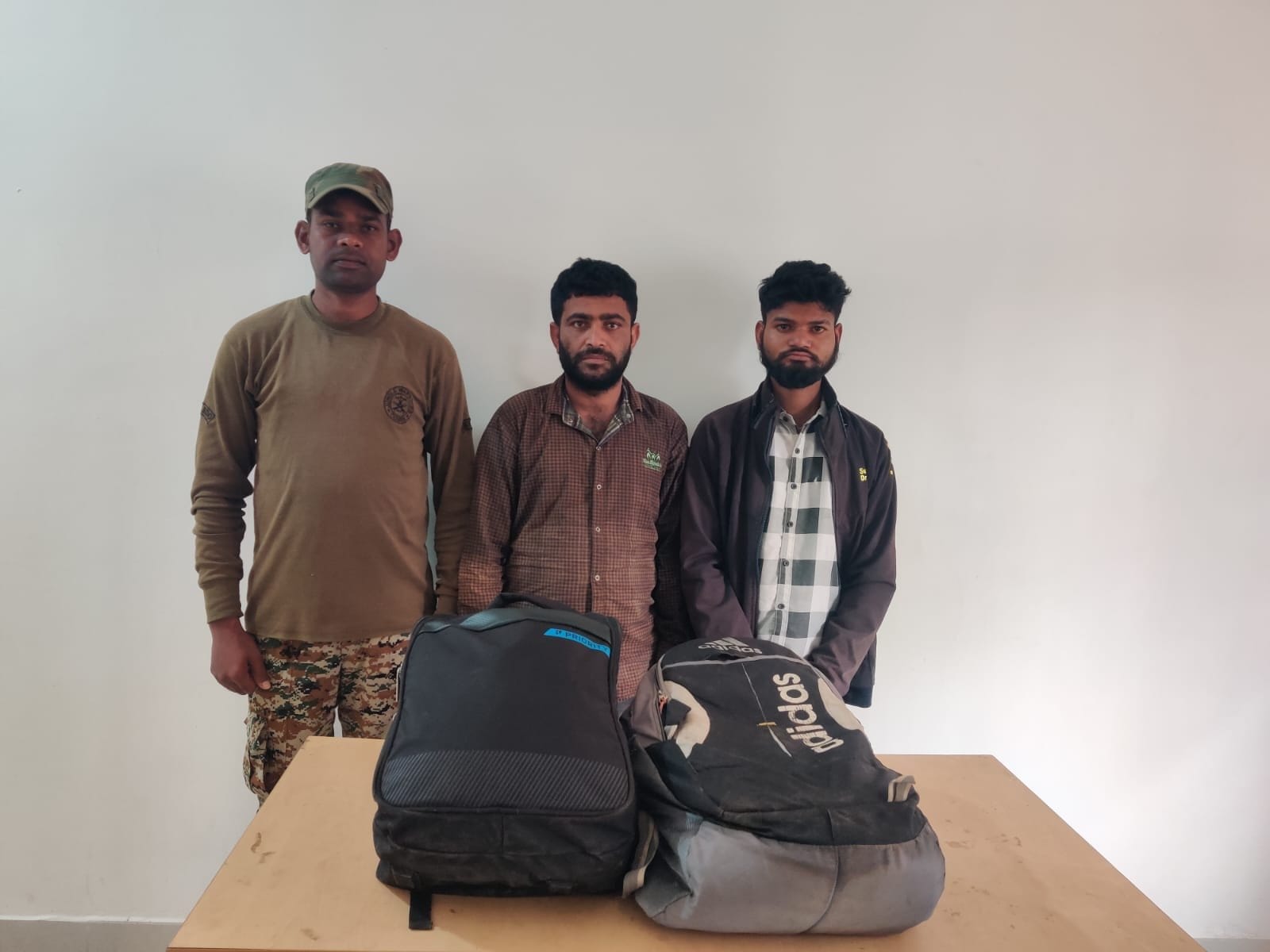 चिल्फी में पुलिस की बड़ी कार्रवाई – 12 किलो से ज्यादा गांजा बरामद, दो आरोपी हत्थे चढ़े!