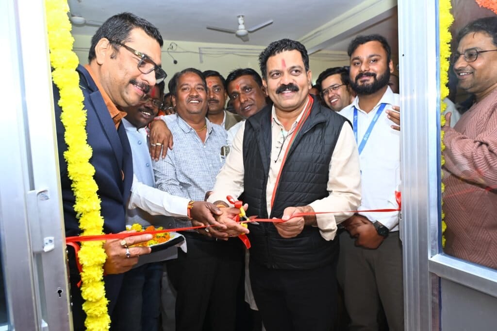 उपमुख्यमंत्री विजय शर्मा ने किया छत्तीसगढ़ के पहले सड़क सुरक्षा अनुभव कक्ष का उद्घाटन