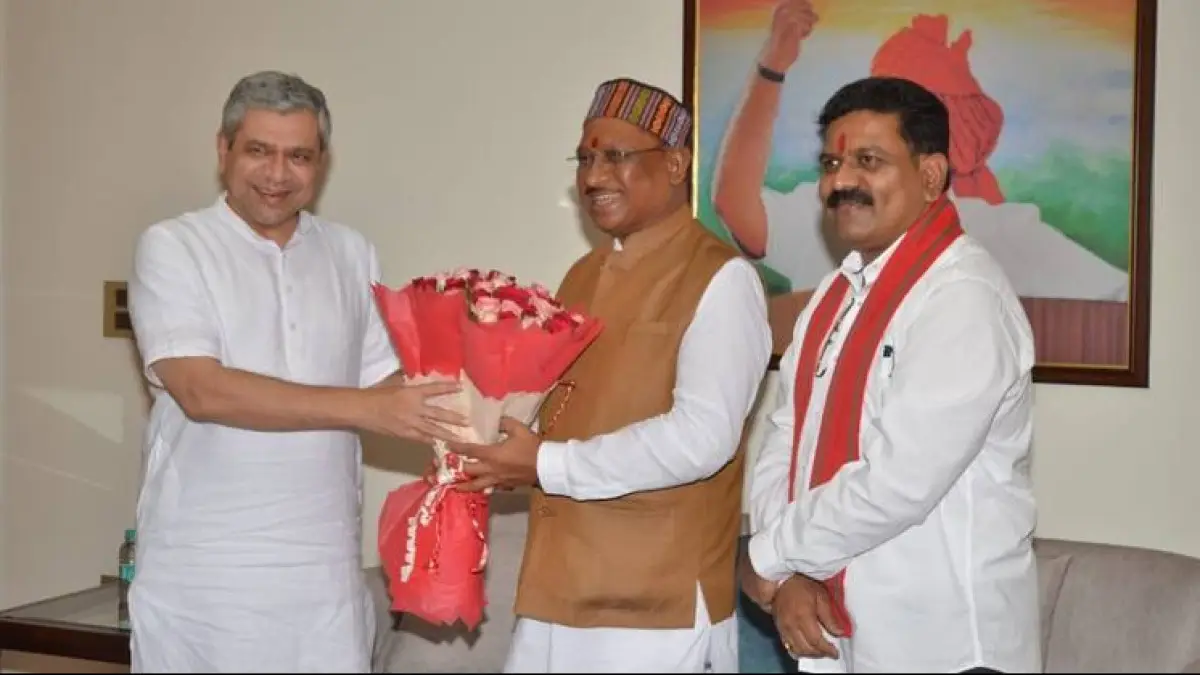 संतोष पांडेय ने डोंगरगढ़-खैरागढ़-कवर्धा-कोरबा रेल लाइन