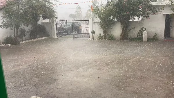 छत्तीसगढ़ में मौसम का बदला मिजाज: कवर्धा में ओलावृष्टि से तापमान 46 से गिरकर 37 डिग्री पर पहुंचा