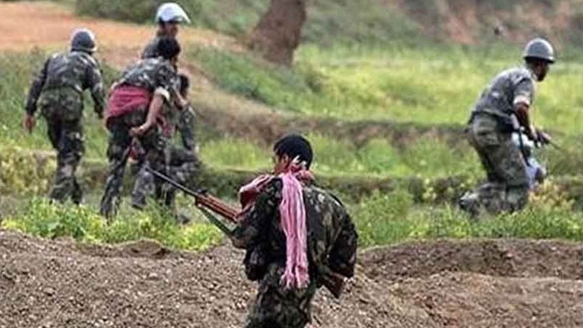 देश के अंदर भी दुश्मन ढेर: ‘ऑपरेशन संकल्प’ में बड़ी सफलता, 18 नक्सली ढेर, पहाड़ी पर घिरे हुए 1000 से अधिक