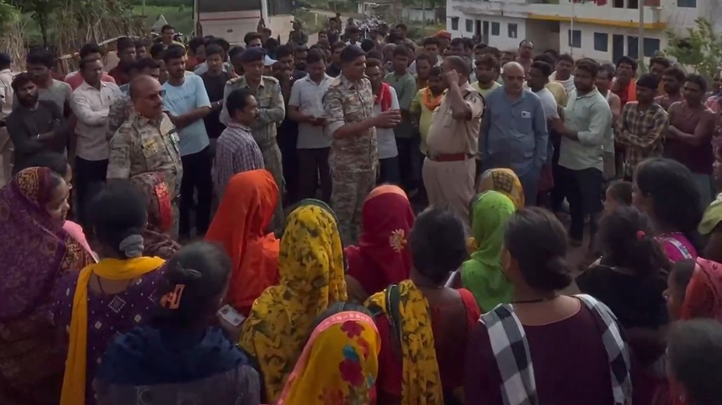 अटल आवास में कबीरधाम पुलिस की बड़ी कार्यवाही: अपराधियों पर शिकंजा, किरायेदारों का दस्तावेज सत्यापन