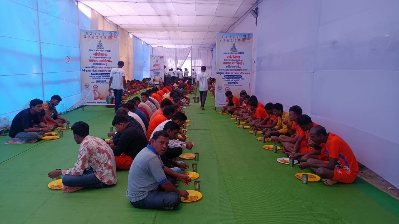 पंडरिया विधायक भावना बोहरा ने अमरकंटक में कांवड़ यात्रियों के लिए निःशुल्क भोजन एवं विश्राम सुविधा का किया शुभारंभ
