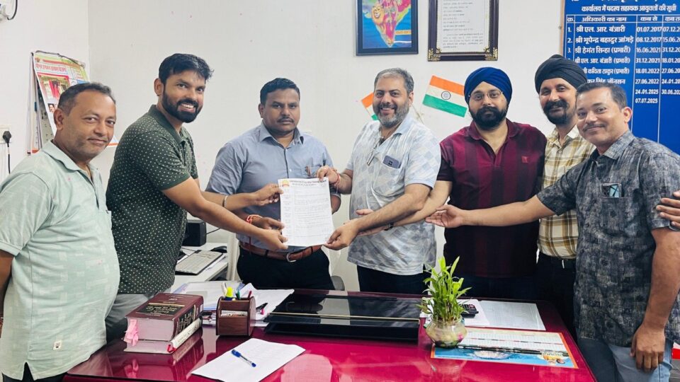 व्यापारी संघ के प्रतिनिधि मंडल ने GSTअधिकारियों से की मुलाक़ात, व्यापारियों की समस्याएँ रखीं, अवैध वसूली पर कार्रवाई, व्यापारी हेल्प डेस्क, सेमिनार व ट्रेनिंग की मांग