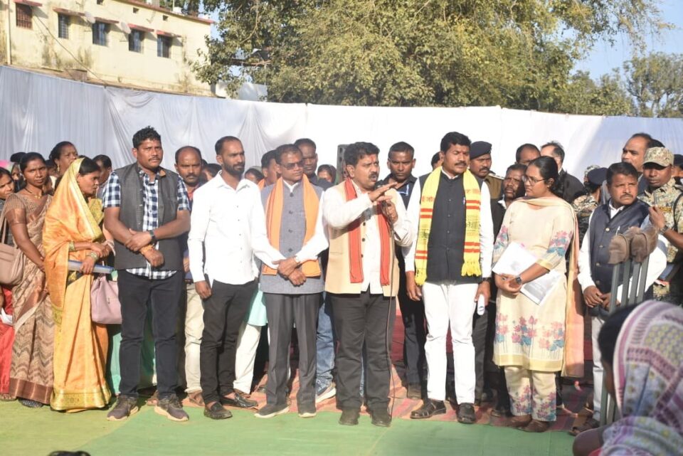 अबूझमाड़ के ओरछा पहुंचें उपमुख्यमंत्री विजय शर्मा, जनचौपाल में उमड़ा जन सैलाब